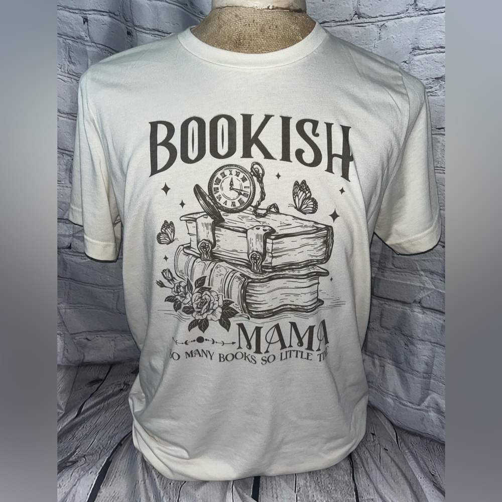 Bookish Mama Graphic T-Shirt - Heather Natural